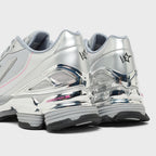 F50 Formotion "Silver Metallic/Core Black/Pink"