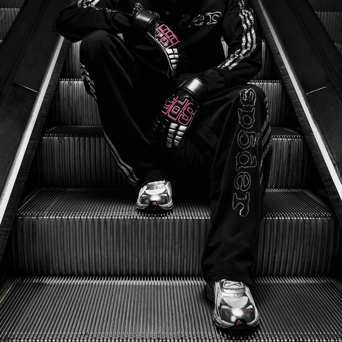 F50 Formotion "Silver Metallic/Core Black/Pink"