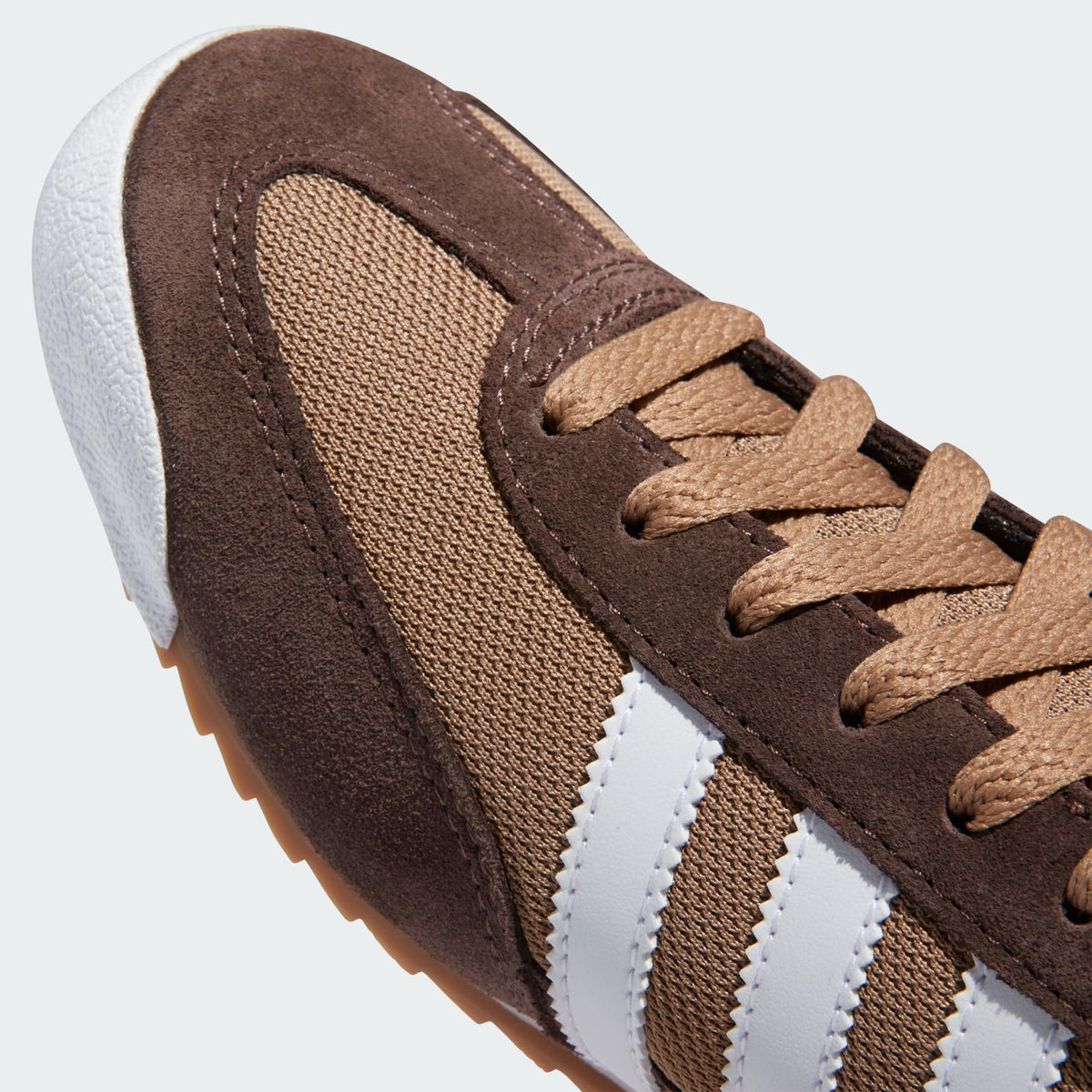 R71 "Cardboard/Brown/Cloud White"