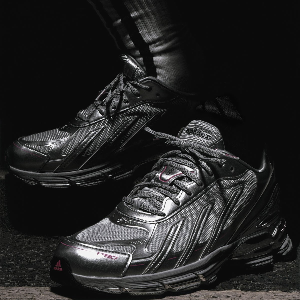 F50 Formotion "Silver Metallic/Core Black/Pink"